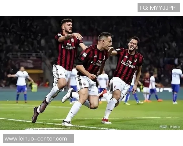 世界杯激战AC米兰与波尔图战成平局赛后点评引发热议