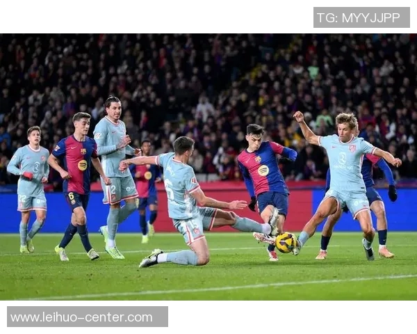 国王杯经典对决皇马逆转巴萨帽子戏法点燃全场激情 国王杯经典对决皇马逆转巴萨帽子戏法点燃全场激情