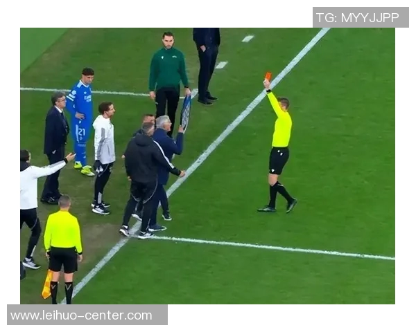 欧冠激战皇马险胜多特蒙德红牌争议引发全场热议与转会传闻 欧冠激战皇马险胜多特蒙德红牌争议引发全场热议与转会传闻