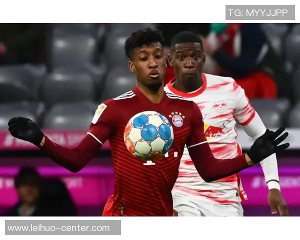 德甲焦点战曼联与皇马激战成平局乌龙球引发全场热议 德甲焦点战曼联与皇马激战成平局乌龙球引发全场热议