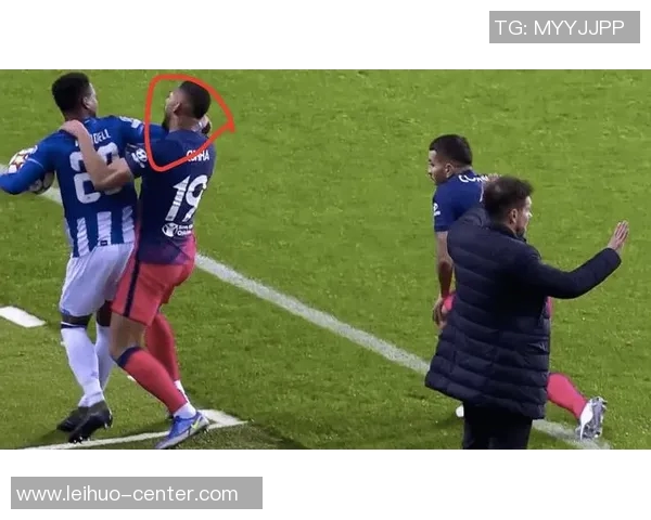 中超激战巴萨小胜波尔图神奇扑救瞬间引发全场狂欢战术解析